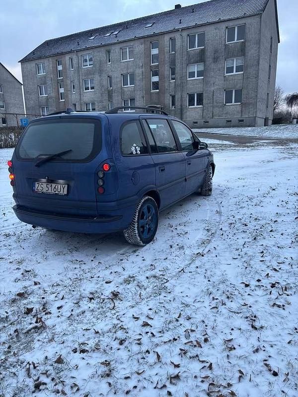Gebraucht Opel Zafira Elegance 125 PS (91 kW) 2002 Blau Van / Kleinbus