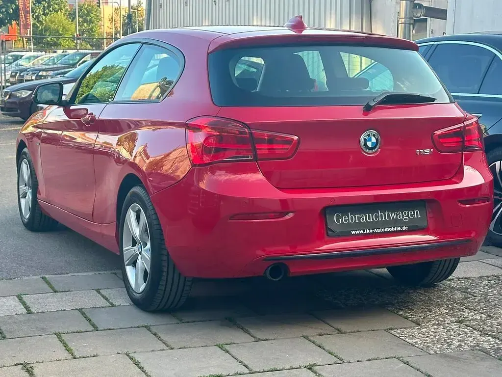 Gebraucht BMW 118 Sport Line 136 PS (100 kW) 2015 Rot Kleinwagen
