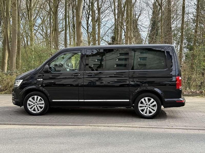 Schwarz Gebraucht 2017 VW T6 Highline Van | 39.750 € (Fairer Preis) - Bild 1/4