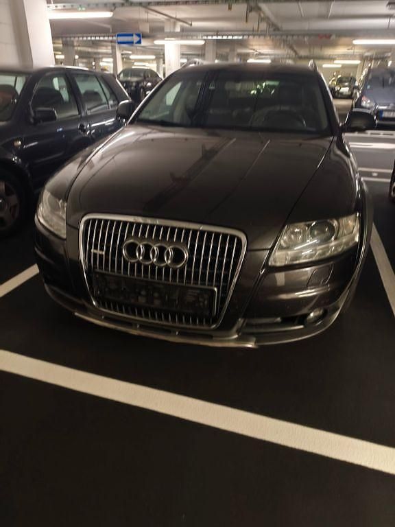 Schwarz Gebraucht 2012 Audi A6 Allroad Sport Kombi | 8.800 € - Bild 1/4