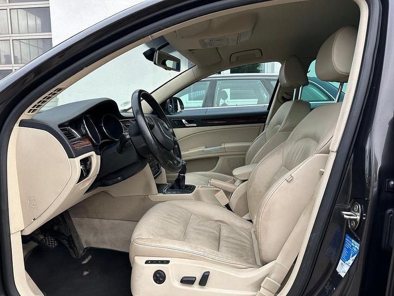 Gebraucht Skoda Superb Elegance 160 PS (117 kW) 2010 Braun Kombi