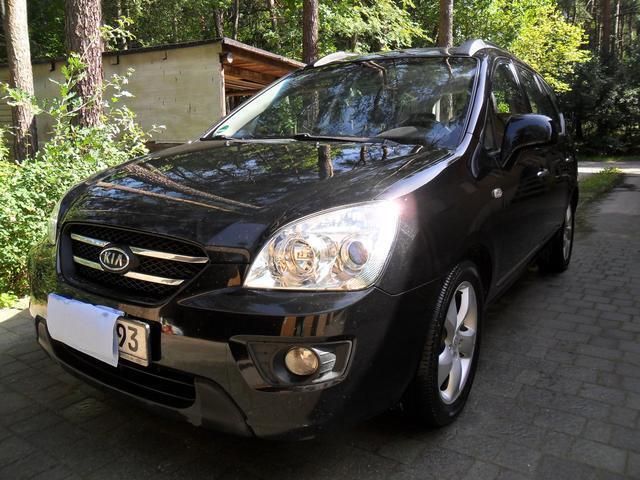 Gebraucht Kia Carens EX 190 PS (139 kW) 2008 Schwarz Van / Kleinbus