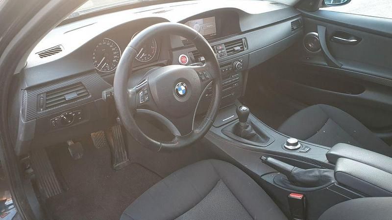 Gebraucht BMW 320 Performance 163 PS (119 kW) 2007 Schwarz Limousine