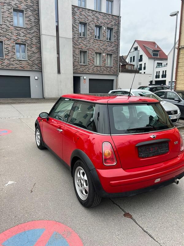 Gebraucht Mini Cooper 90 PS (66 kW) 2004 Rot Kleinwagen