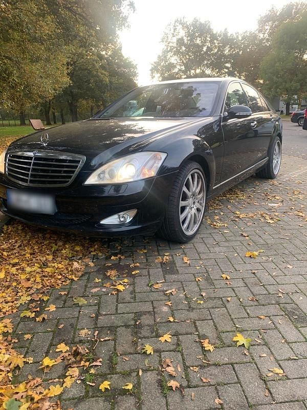 Schwarz Gebraucht 2006 Mercedes S320 Limousine | 5.200 € (Superpreis) - Bild 1/4
