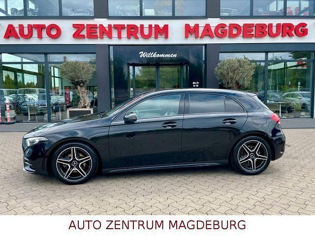 Schwarz Gebraucht 2018 Mercedes A200 AMG line Limousine | 23.950 € (Etwas zu teuer) - Bild 1/4