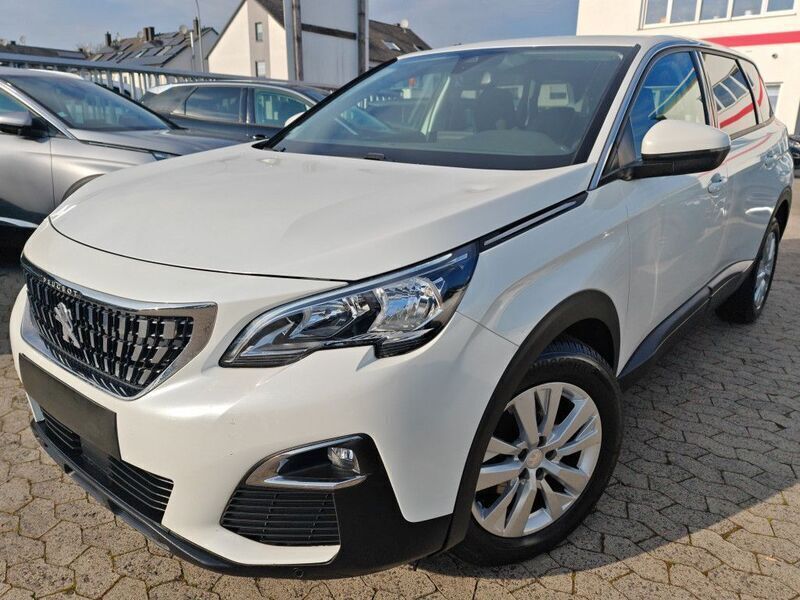 Weiß Gebraucht 2020 Peugeot 5008 Van / Kleinbus | 15.470 € (Superpreis) - Bild 1/4