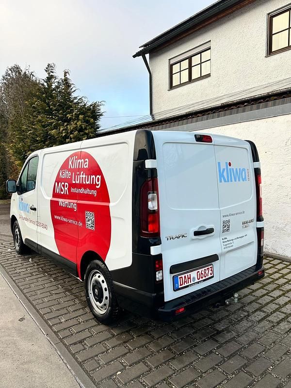 Gebraucht Renault Trafic 125 PS (91 kW) 2018 Weiß Van / Kleinbus