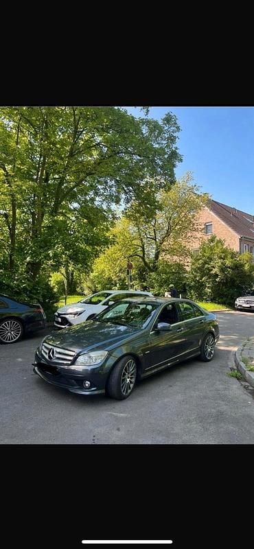 Grau Gebraucht 2007 Mercedes C320 AMG Limousine | 7.000 € (Fairer Preis) - Bild 1/4