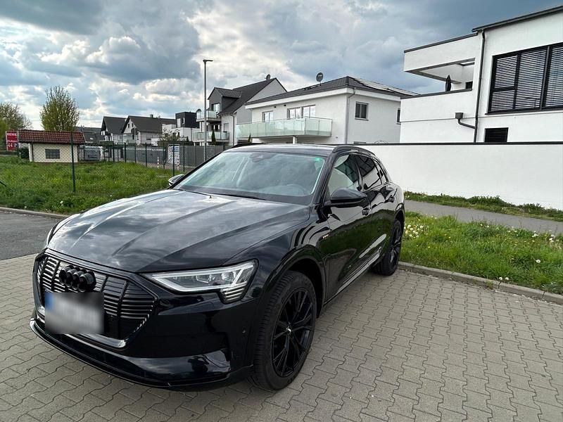 Gebraucht Audi e-tron 300 kW (408 PS) 2021 Schwarz SUV