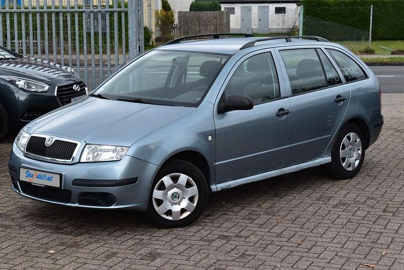 Grau Gebraucht 2005 Skoda Fabia Classic Kombi | 990 € (Guter Preis) - Bild 1/4