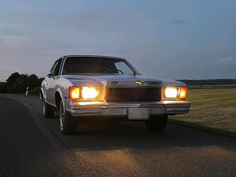 Gebraucht Chevrolet Monte Carlo 147 PS (108 kW) 1978 Silber Coupé