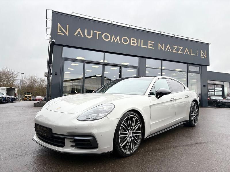 Grau Gebraucht 2018 Porsche Panamera 4 Chrono Limousine | 59.999 € (Guter Preis) - Bild 1/4