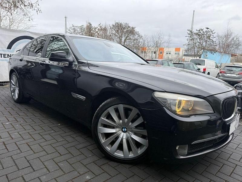 Gebraucht BMW 750 408 PS (300 kW) 2009 Schwarz Limousine