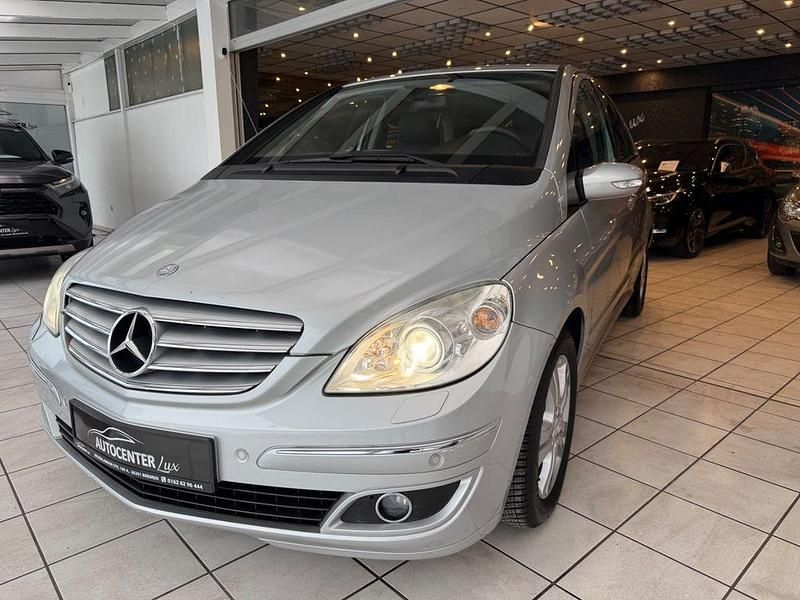 Gebraucht Mercedes B200 136 PS (100 kW) 2006 Silber Van / Kleinbus