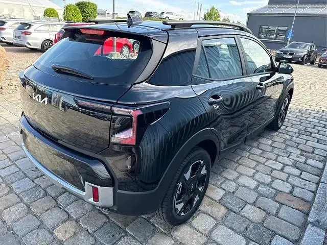 Neu Kia Stonic Style 101 PS (74 kW) 2026 Schwarz schwarz SUV