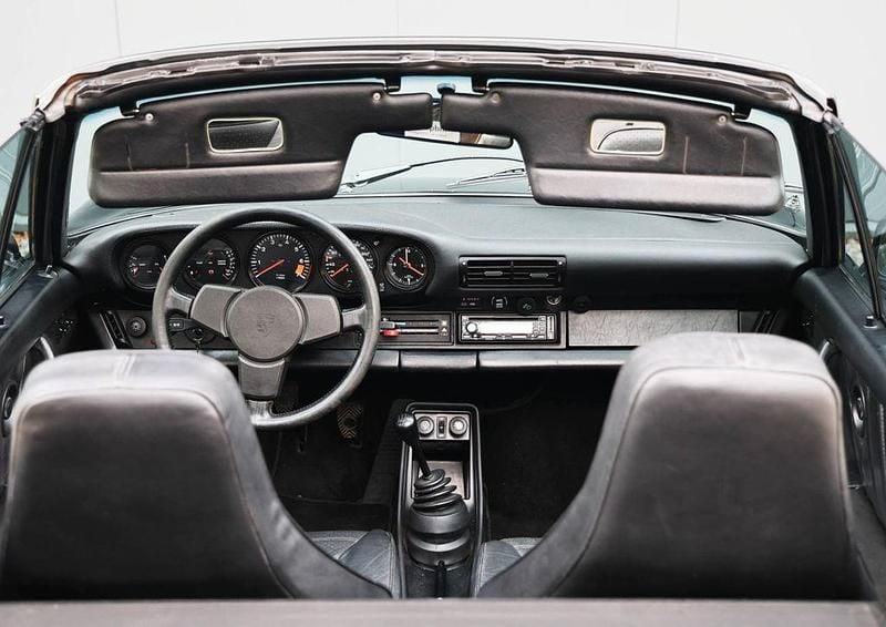 Gebraucht Porsche 911SC 179 PS (131 kW) 1983 Schwarz Cabrio