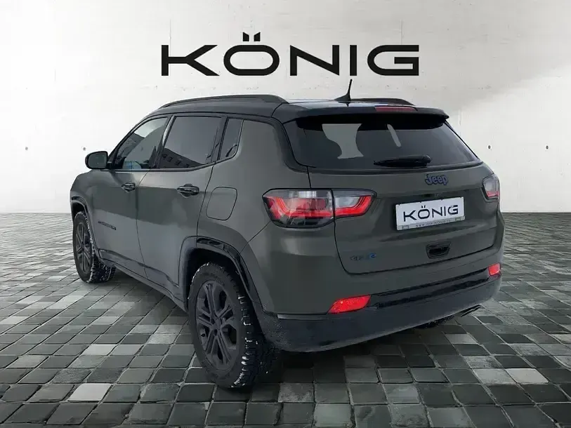 Gebraucht Jeep Compass 180 PS (132 kW) 2022 Mattzweifarblackierung mimet SUV