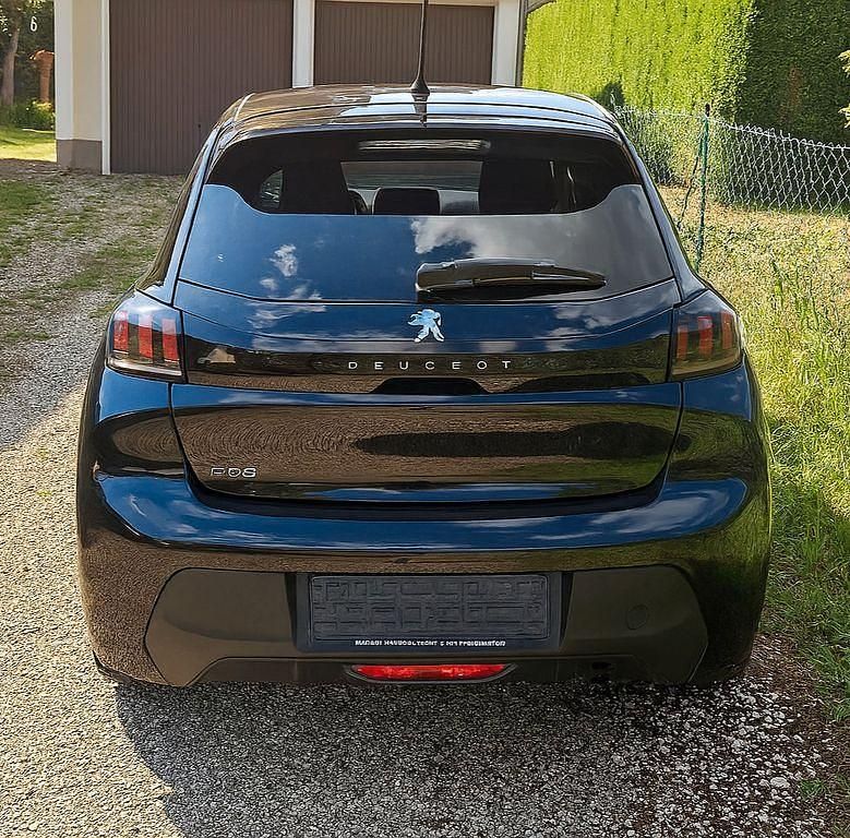 Gebraucht Peugeot 208 Active 75 PS (55 kW) 2022 Schwarz Kleinwagen