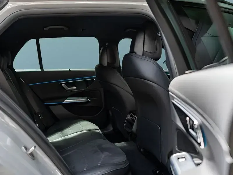 Gebraucht Mercedes E300 197 PS (144 kW) 2025 Grau Kombi