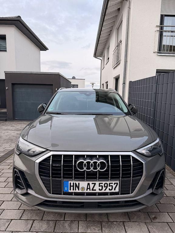 Gebraucht Audi Q3 S-Line 150 PS (110 kW) 2022 Grau SUV