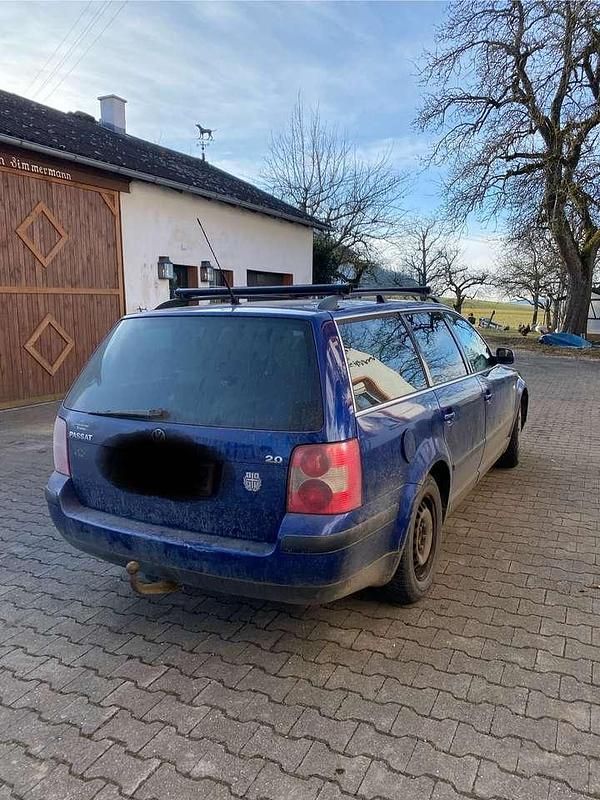 Gebraucht VW Passat 136 PS (100 kW) 2002 Limousine