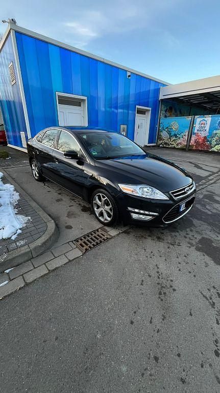 Gebraucht Ford Mondeo Titanium 160 PS (117 kW) 2013 Schwarz Limousine