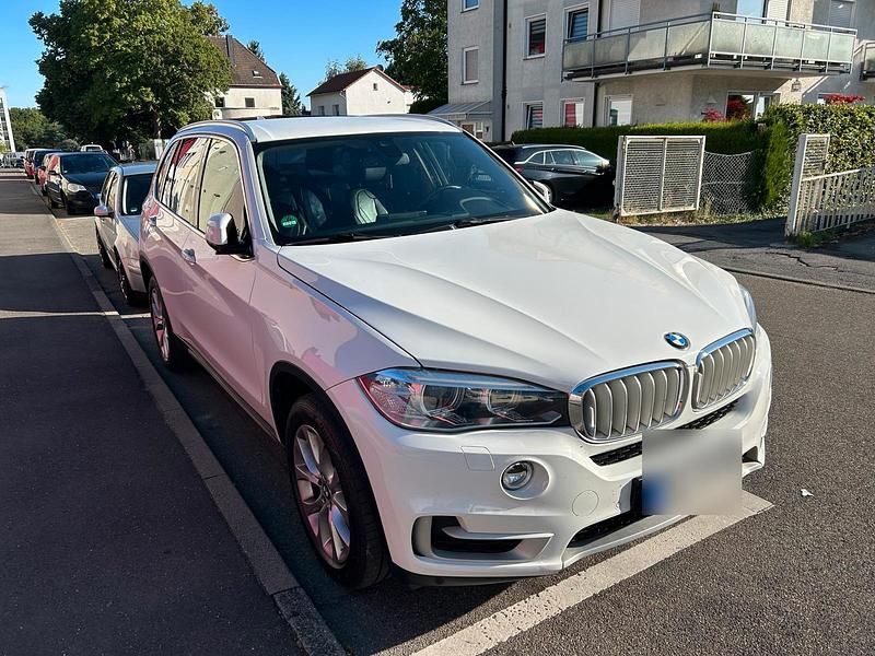 Weiß Gebraucht 2015 BMW X5 SUV | 17.900 € (Superpreis) - Bild 1/4