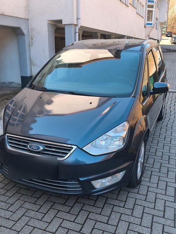 Gebraucht Ford Galaxy Titanium 163 PS (119 kW) 2010 Grau Van / Kleinbus