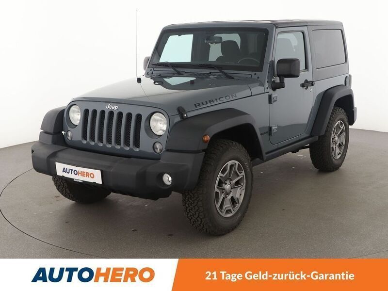 Grau Gebraucht 2015 Jeep Wrangler Unlimited Rubicon SUV | 30.970 € (Fairer Preis) - Bild 1/3