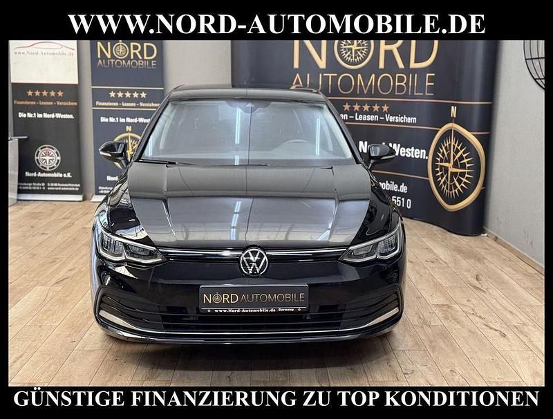 Gebraucht VW Golf VIII Active 110 PS (80 kW) 2022 Schwarz Limousine