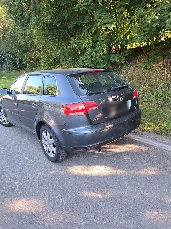 Gebraucht Audi A3 Sportback 106 PS (77 kW) 2007 Grau Kleinwagen