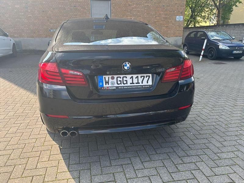 Second-hand BMW 525 204 CP (150 kW) 2010 Negru Berlinǎ