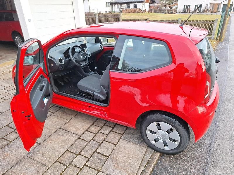 Gebraucht VW up! 60 PS (44 kW) 2012 Rot Kleinwagen