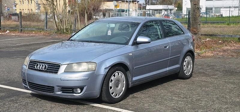 Gebraucht Audi A3 Sport 105 PS (77 kW) 2004 Blau Kleinwagen