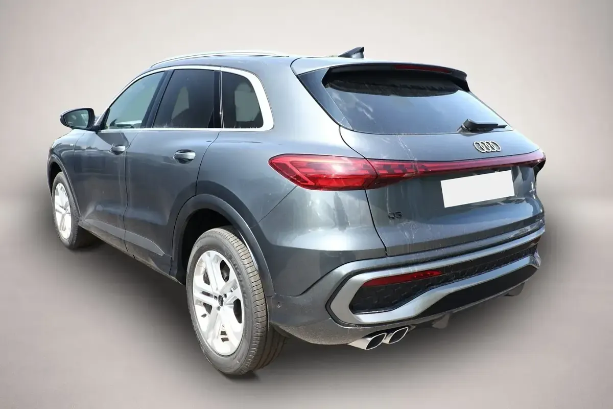 Neu Audi Q5 S-Line 204 PS (150 kW) 2026 Grau SUV