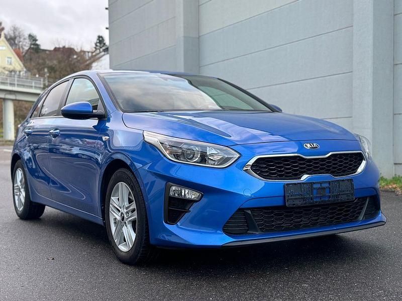 Blau Gebraucht 2019 Kia Ceed Edition 7 Kleinwagen | 11.999 € (Fairer Preis) - Bild 1/4