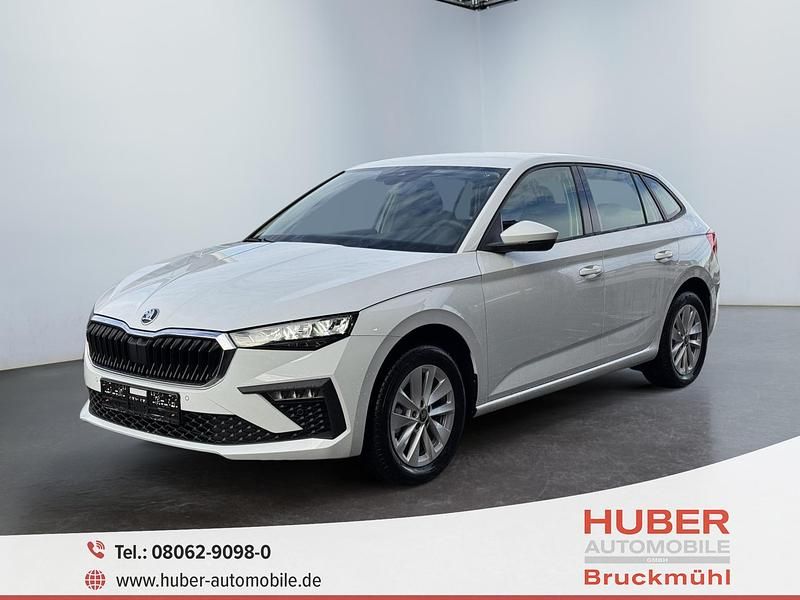 Neu Skoda Scala Selection 116 PS (85 kW) 2025 Moonweis metallic Kleinwagen