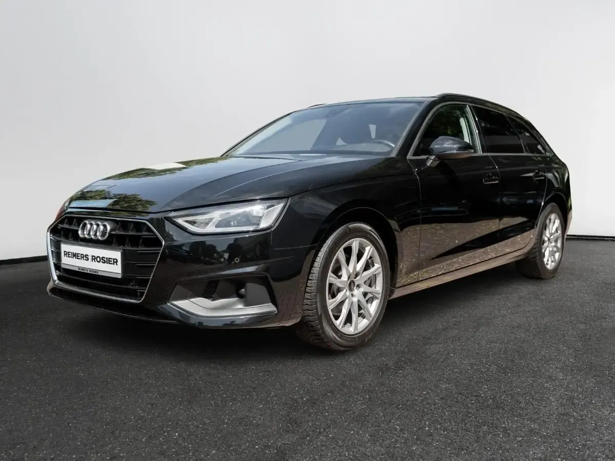 Gebraucht Audi A4 Basis 150 PS (110 kW) 2022 Kombi