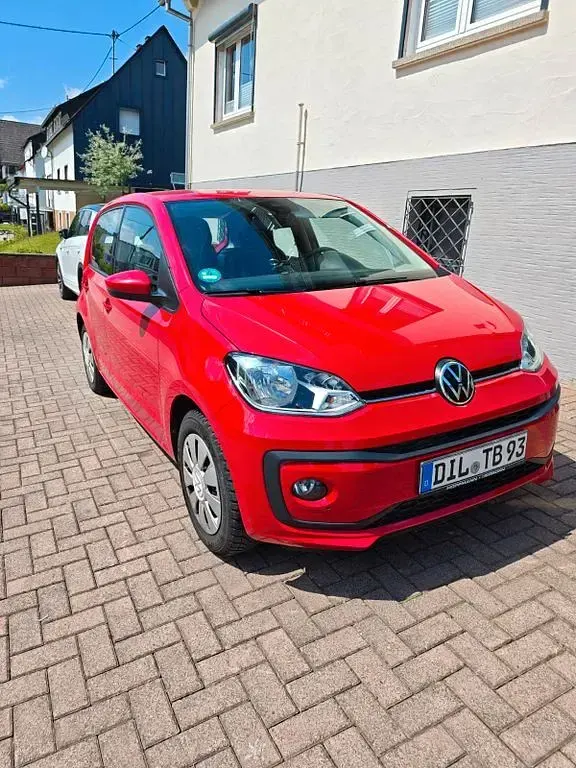 Usado VW up! 60 HP (44 kW) 2020 Vermelho Citadino