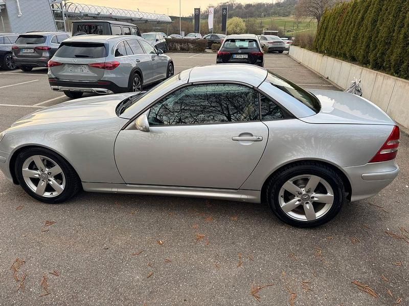 Gebraucht Mercedes SLK200 163 PS (119 kW) 2002 Silber Cabrio