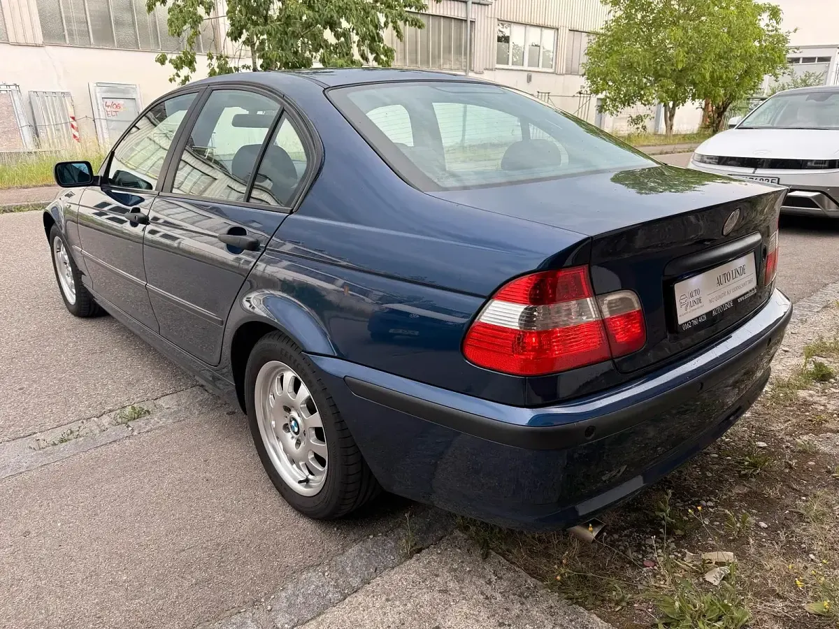 Gebraucht BMW 318 143 PS (105 kW) 2003 Blau Limousine