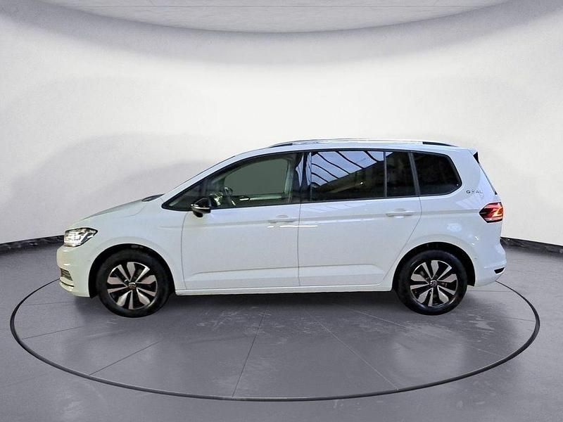 Gebraucht VW Touran Comfortline 150 PS (110 kW) 2025 Weiß Van / Kleinbus