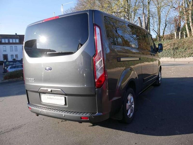 Gebraucht Ford Transit Custom Titanium 170 PS (125 kW) 2018 Magneticgrau (metal Van / Kleinbus