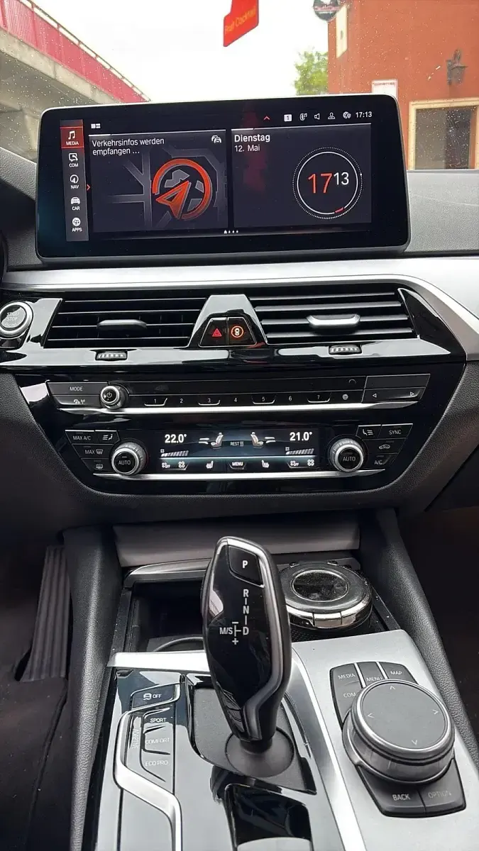 Gebraucht BMW 530 M Sport 286 PS (210 kW) 2020 Schwarz Kombi