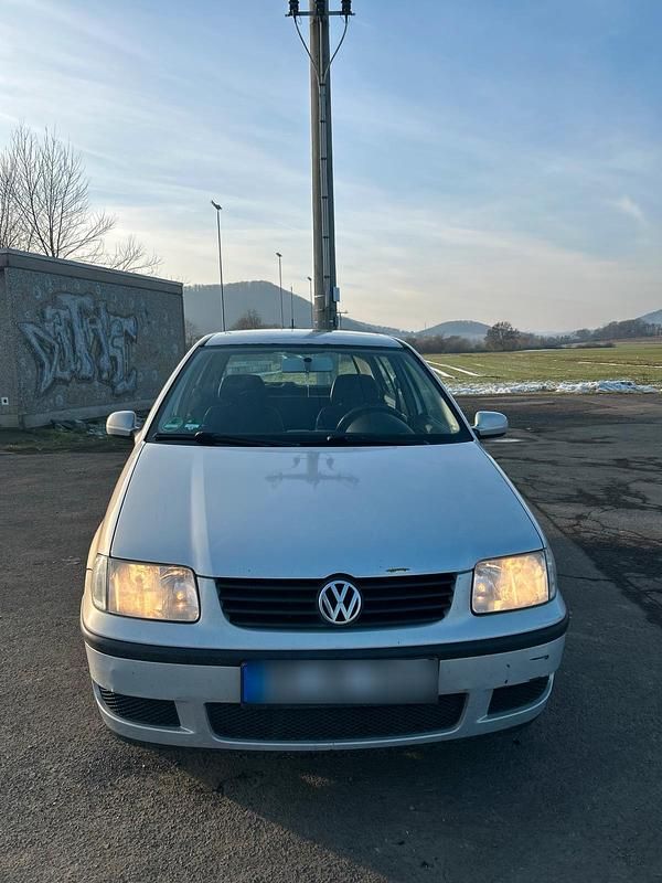 Gebraucht VW Polo 75 PS (55 kW) 2000 Silber Kleinwagen