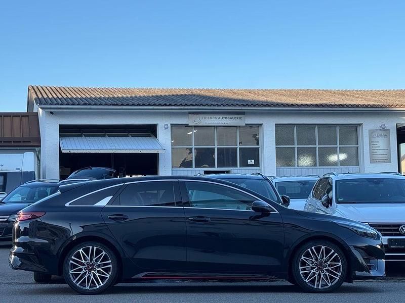 Gebraucht Kia ProCeed GT GT 204 PS (150 kW) 2022 Schwarz Kleinwagen