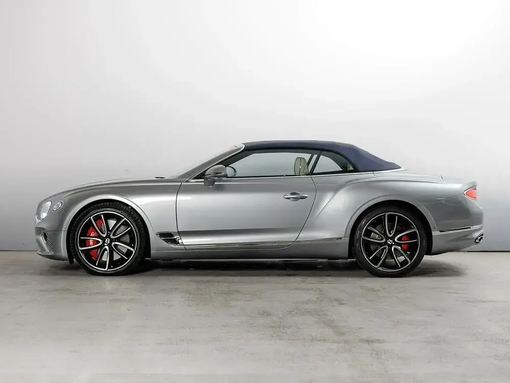 Gebraucht Bentley Continental 549 PS (403 kW) 2024 Grau