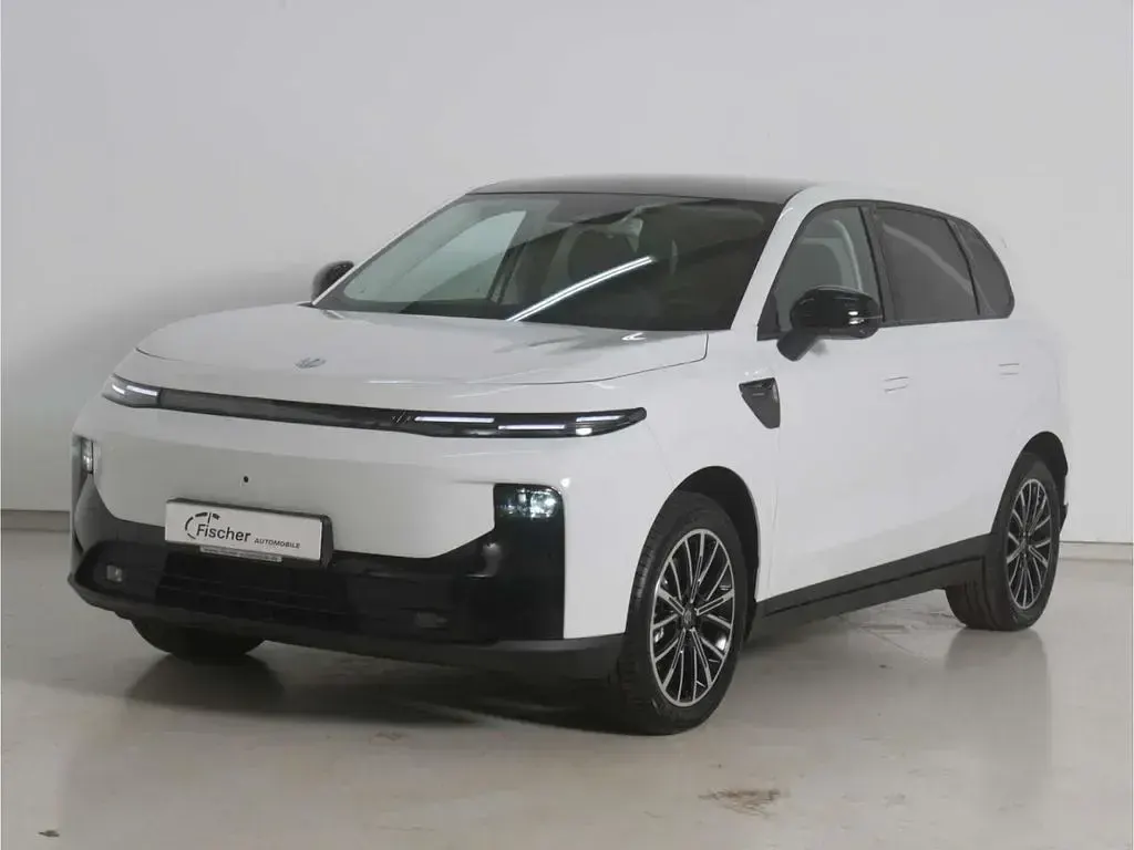 Gebraucht Leapmotor B10 160 kW (218 PS) 2025 Weiß SUV