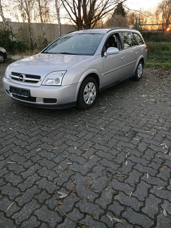 Silber Gebraucht 2004 Opel Vectra Kombi | 1.100 € (Guter Preis) - Bild 1/4